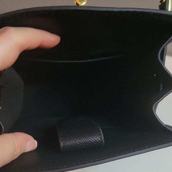 Small Black Leather Crossbody Lock & Key Bag NWT - Picture 4 of 7